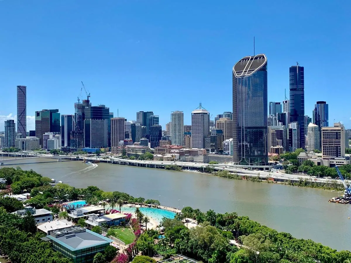 Amazing River View - 3 Bedroom Apartment - Brisbane Cbd - Netflix - Fast Wifi - Carpark